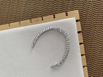 Vip Gümüş Baget Taşlı Badem Sıralı Tasarım Bileklik 