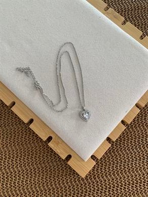 Vip Gümüş İnce Zincir Zirkon Taşlı Kalp Kolye