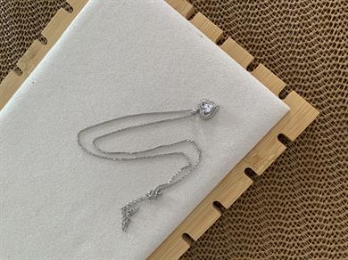 Vip Gümüş İnce Zincir Zirkon Taşlı Kalp Kolye