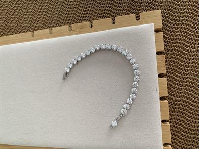 Vip Gümüş İri Kare Baget Taş Sıralı Bileklik