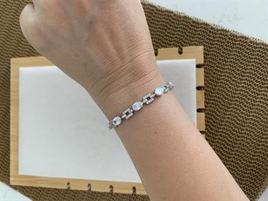 Vip Gümüş Oval Komple Tek Taş Su Yolu Sıralı Bileklik