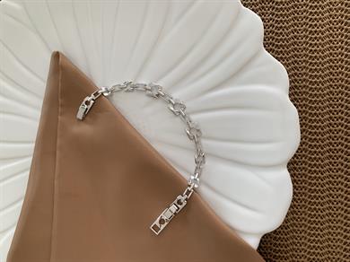 Vip Gümüş Plaka Zirkon Taşlı Kare Sıralı Bileklik