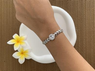 Vip Gümüş Yaprak Zincir Sıralı İri Kare Baget Taşlı Bileklik