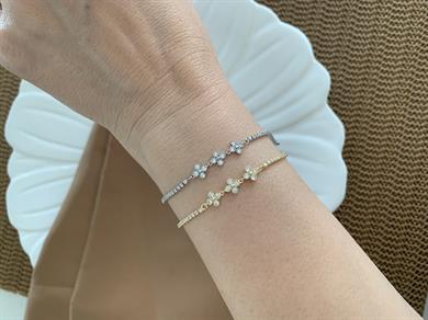 Vip İnce Su Yolu Ortası Üç Sıra Yoncalı Bileklik