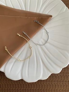 Vip İnce Su Yolu Yonca Sıralı Bileklik