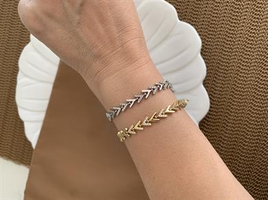 Vip Plaka Zirkon Taşlı V Sıralı Bileklik