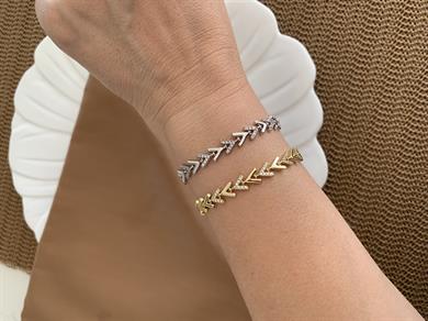 Vip Plaka Zirkon Taşlı V Sıralı Bileklik