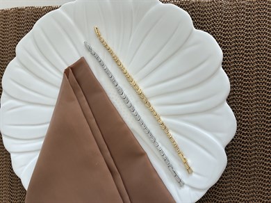 Vip Zirkon Taşlı V  Sıralı Bileklik