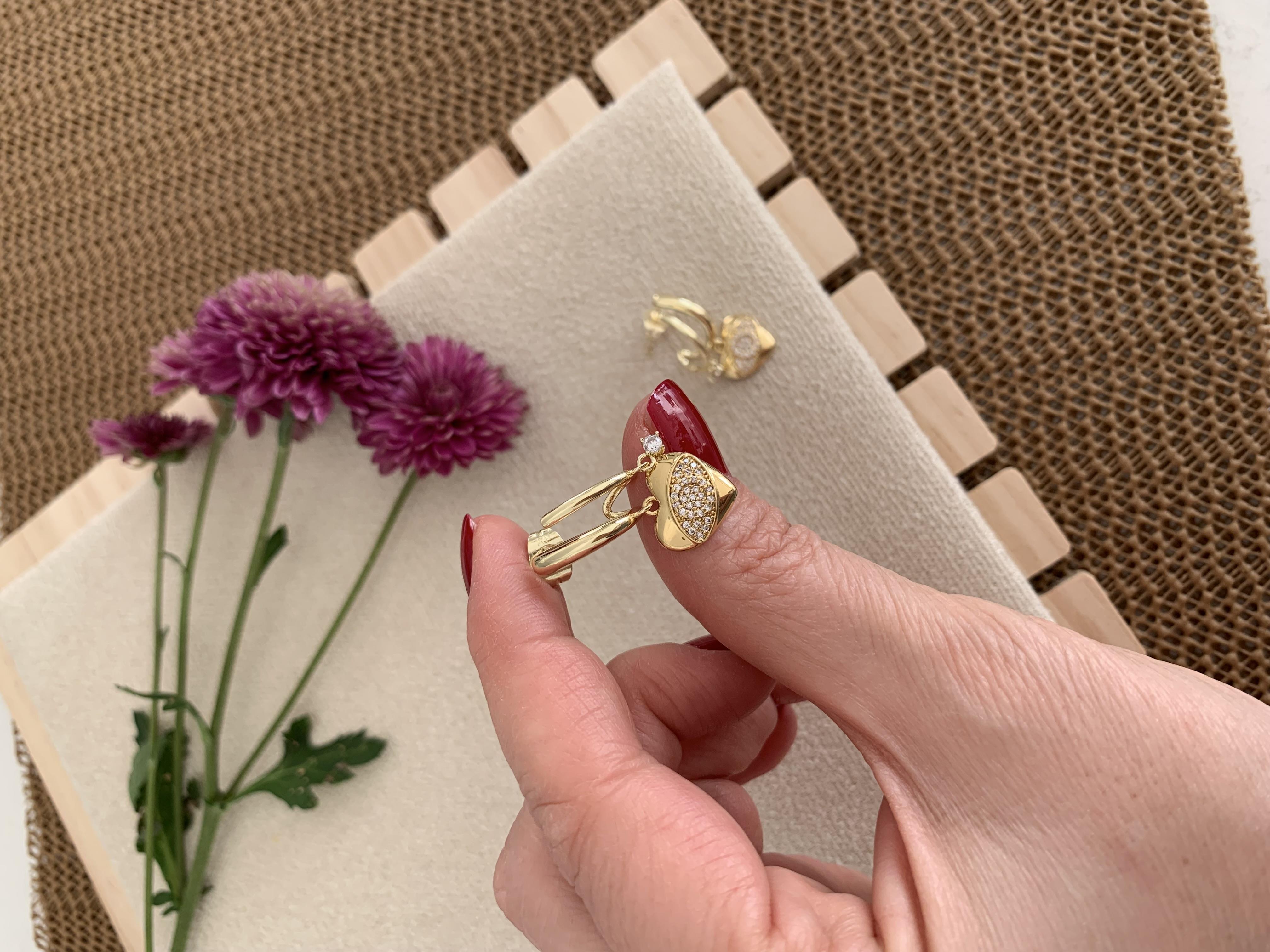 Vip 14k Zirkon Taşlı Kalp Göz Sallantılı Tasarım Küpe