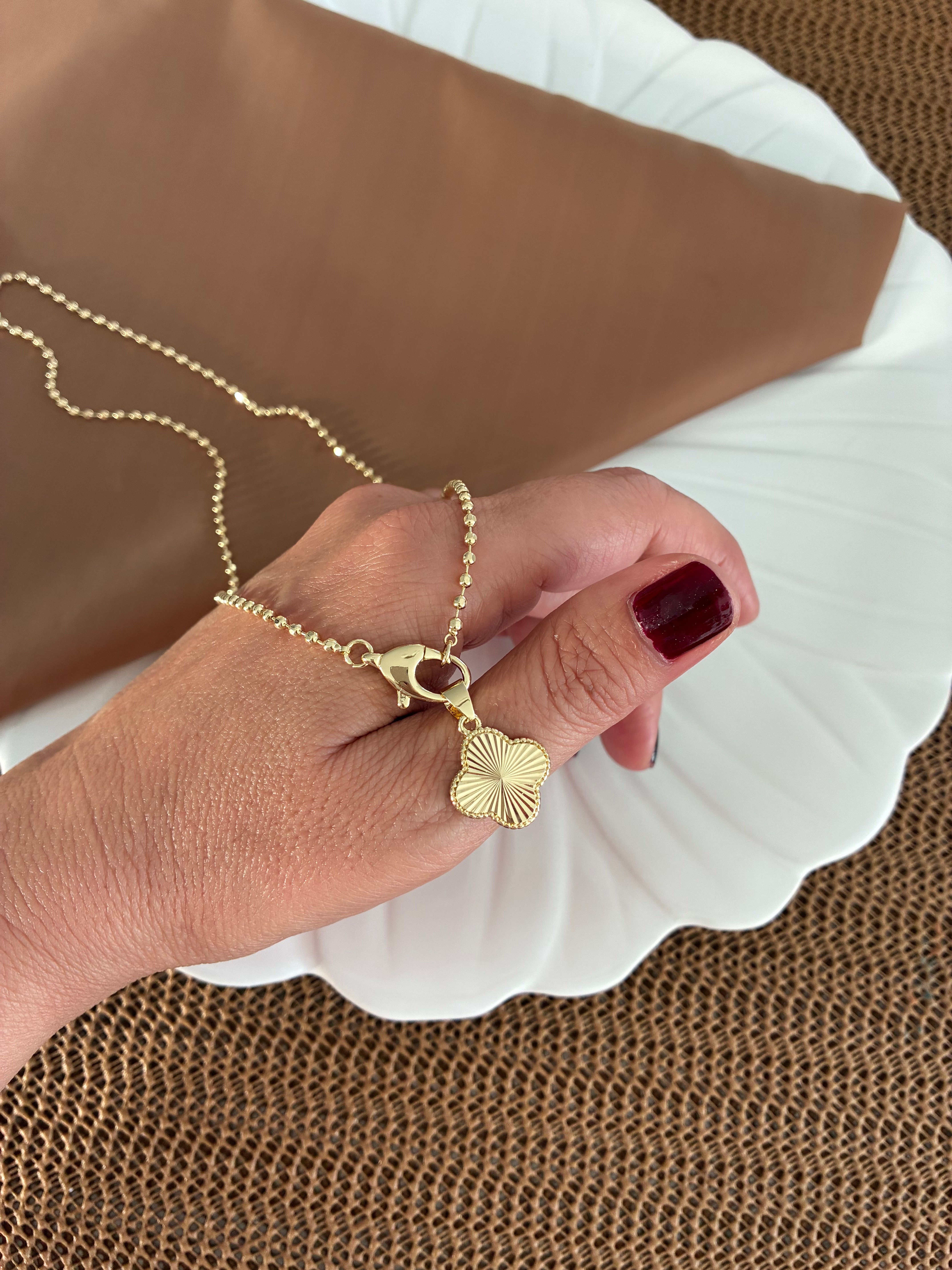 Vip Gold 45 Cm Dorika Zincir Anahtar Kilitli Yonca Kolye