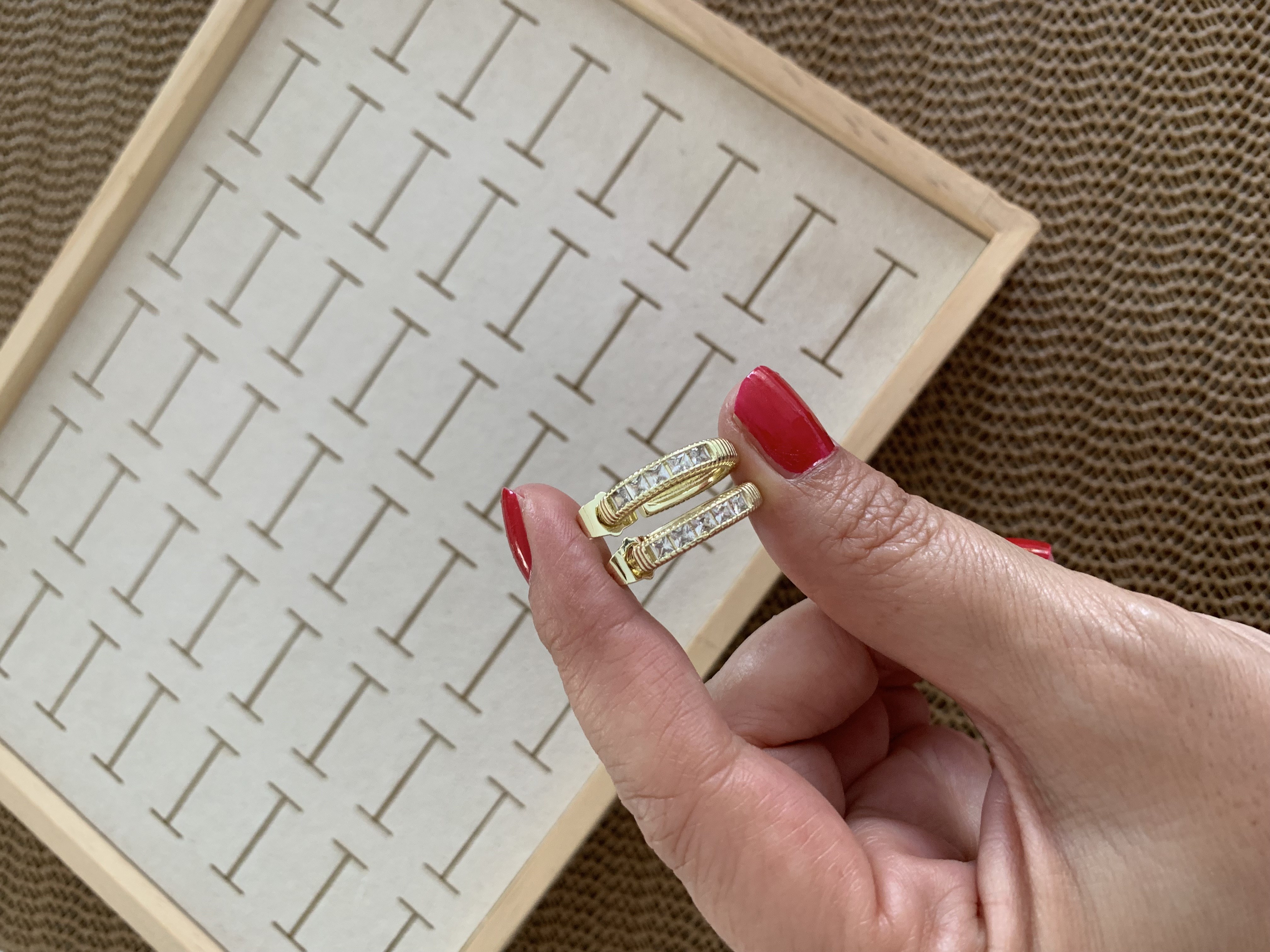 Vip Gold Baget Taşlı Ay Küpe