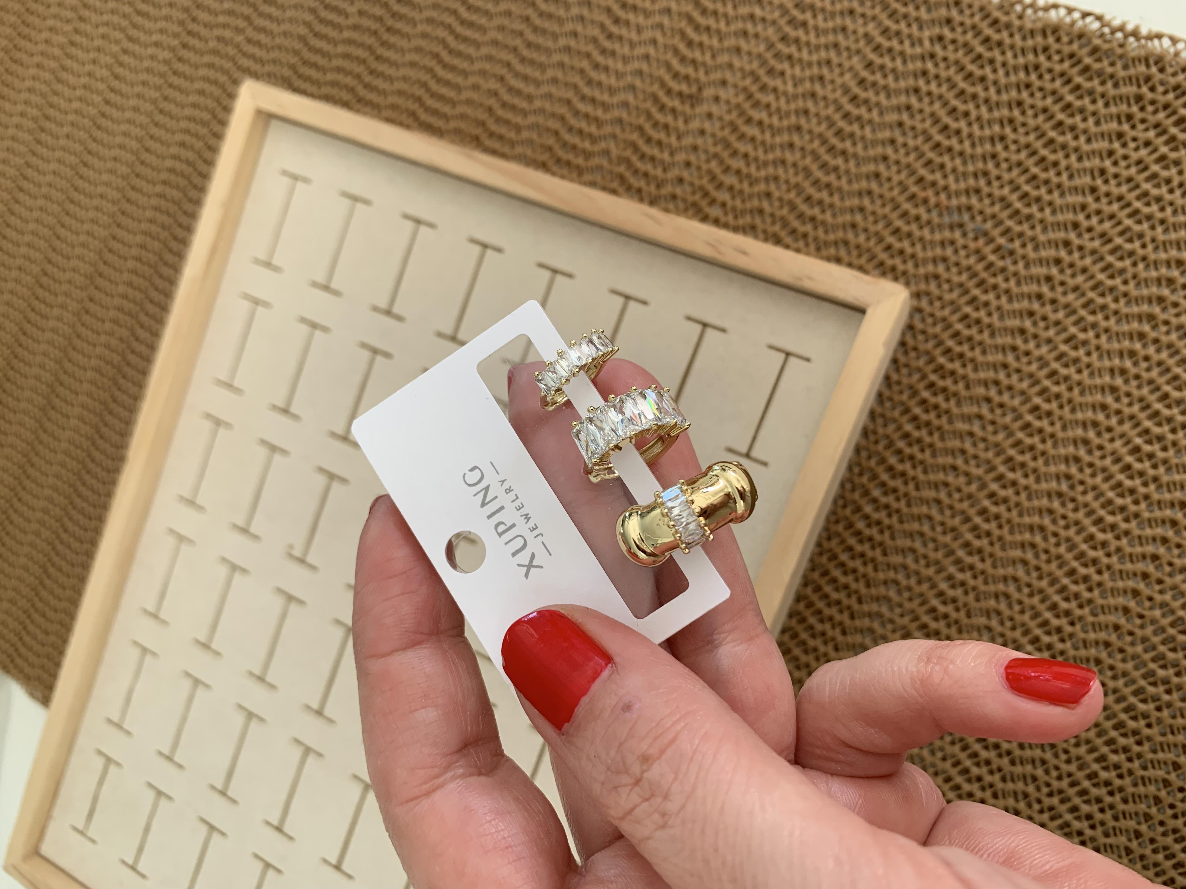 Vip Gold Baget Taşlı Biyeli Üçlü Set Halka Küpe