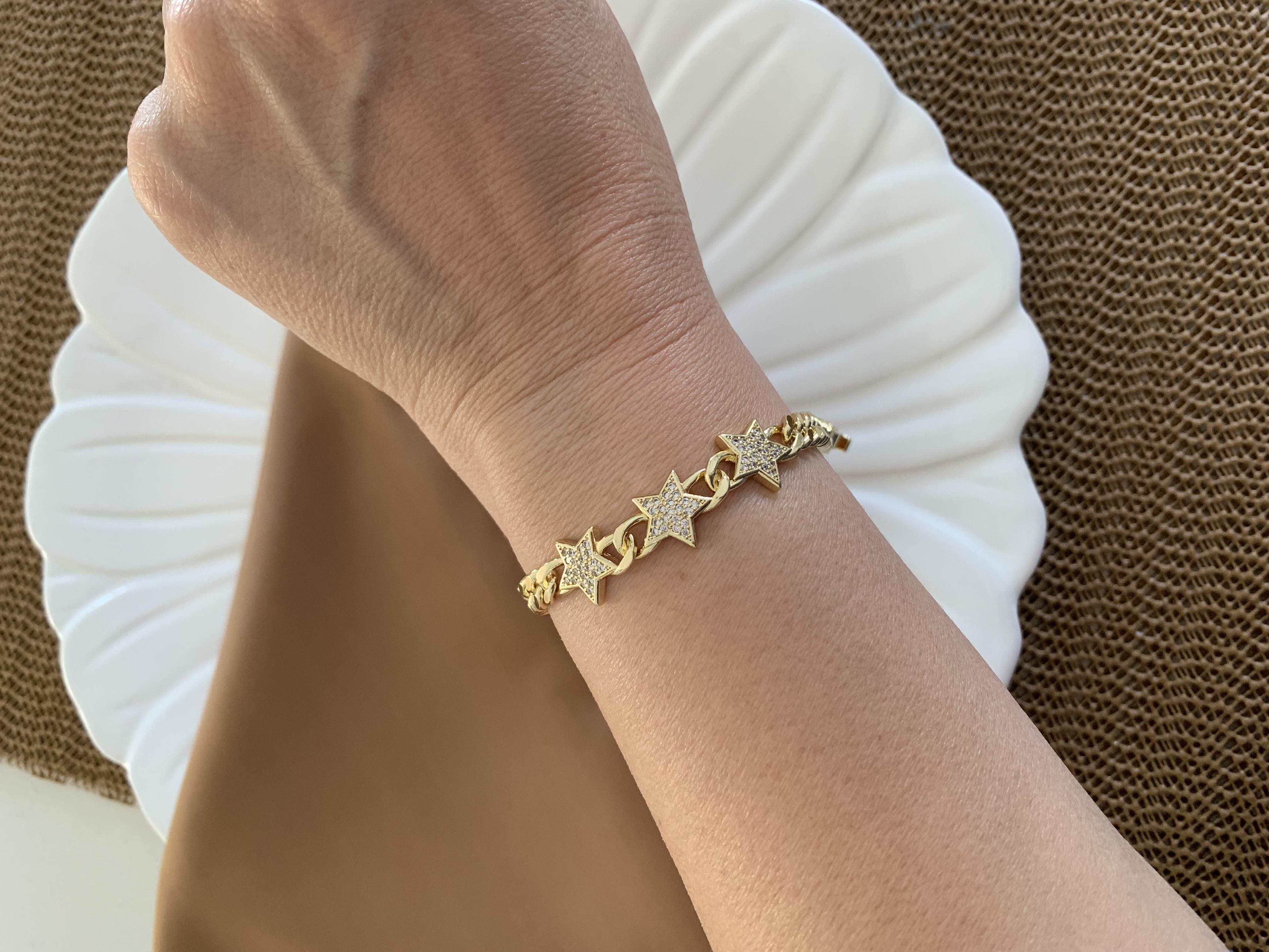 Vip Gold Klasik Zincir Zirkon Taşlı Ortası Üç Yıldız Bileklik