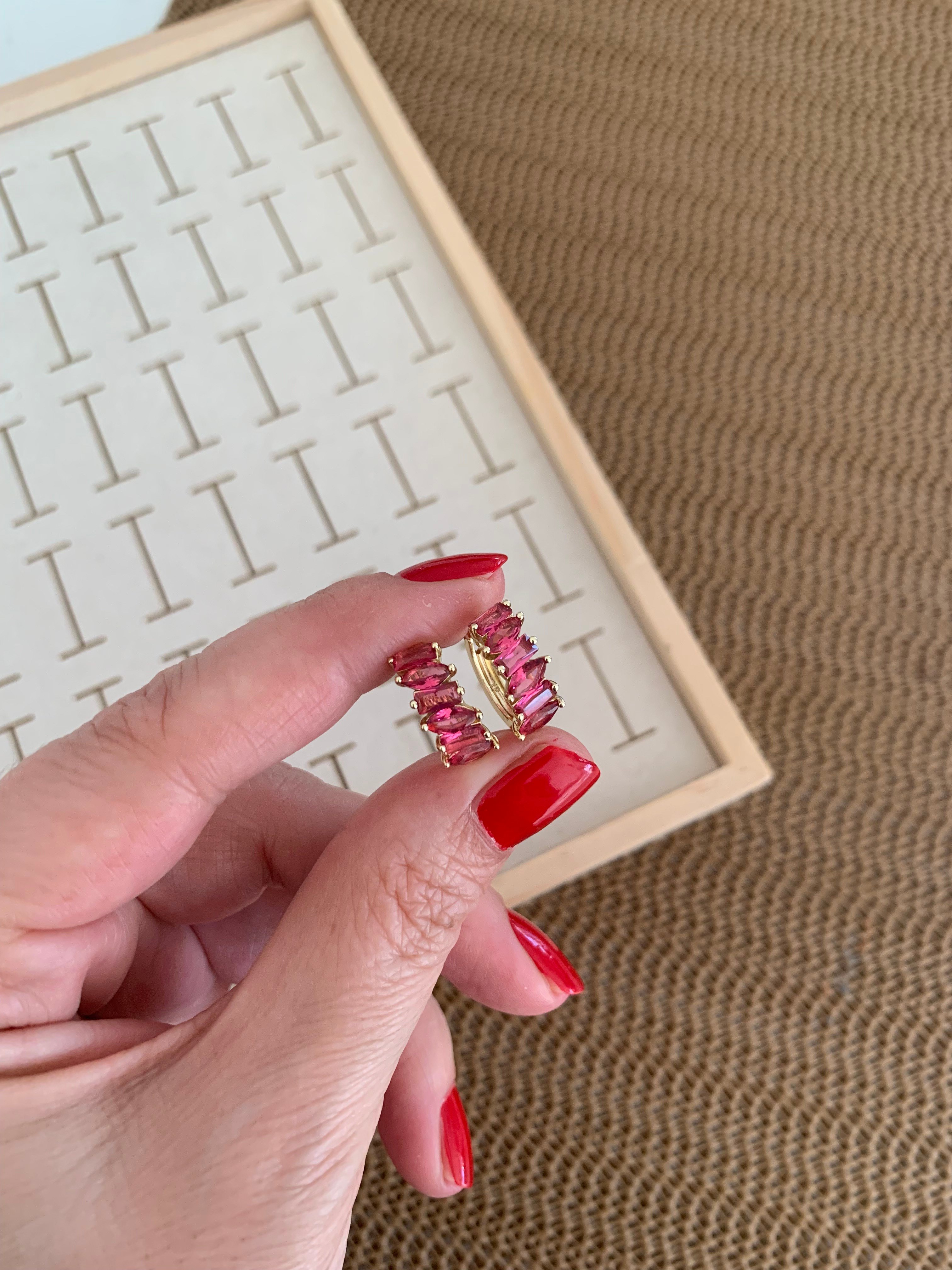 Vip Gold Pembe Damla Baget Taş Sıralı Halka Küpe