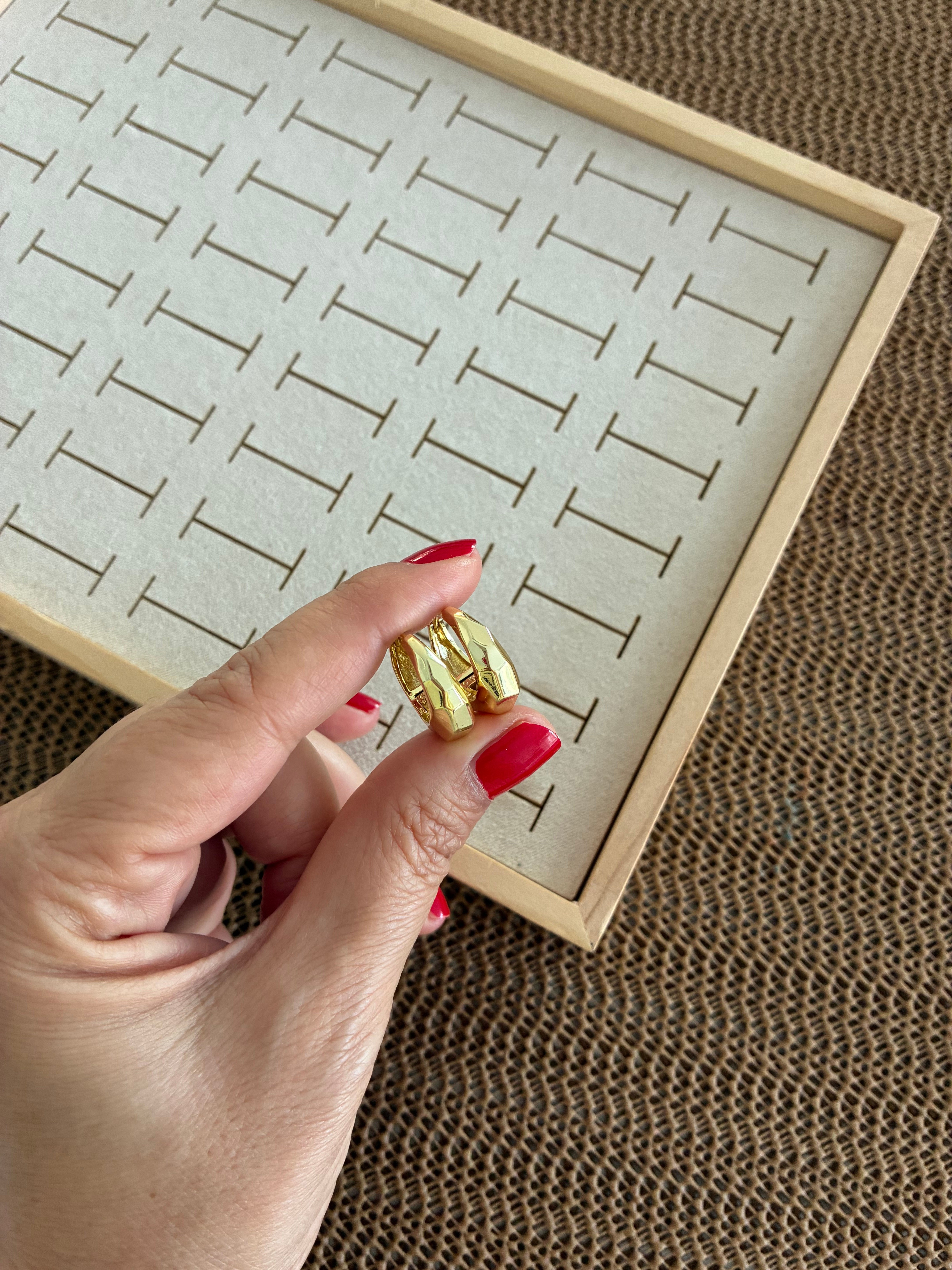 Vip Gold Pırıltılı Baklava Desen Halka Küpe