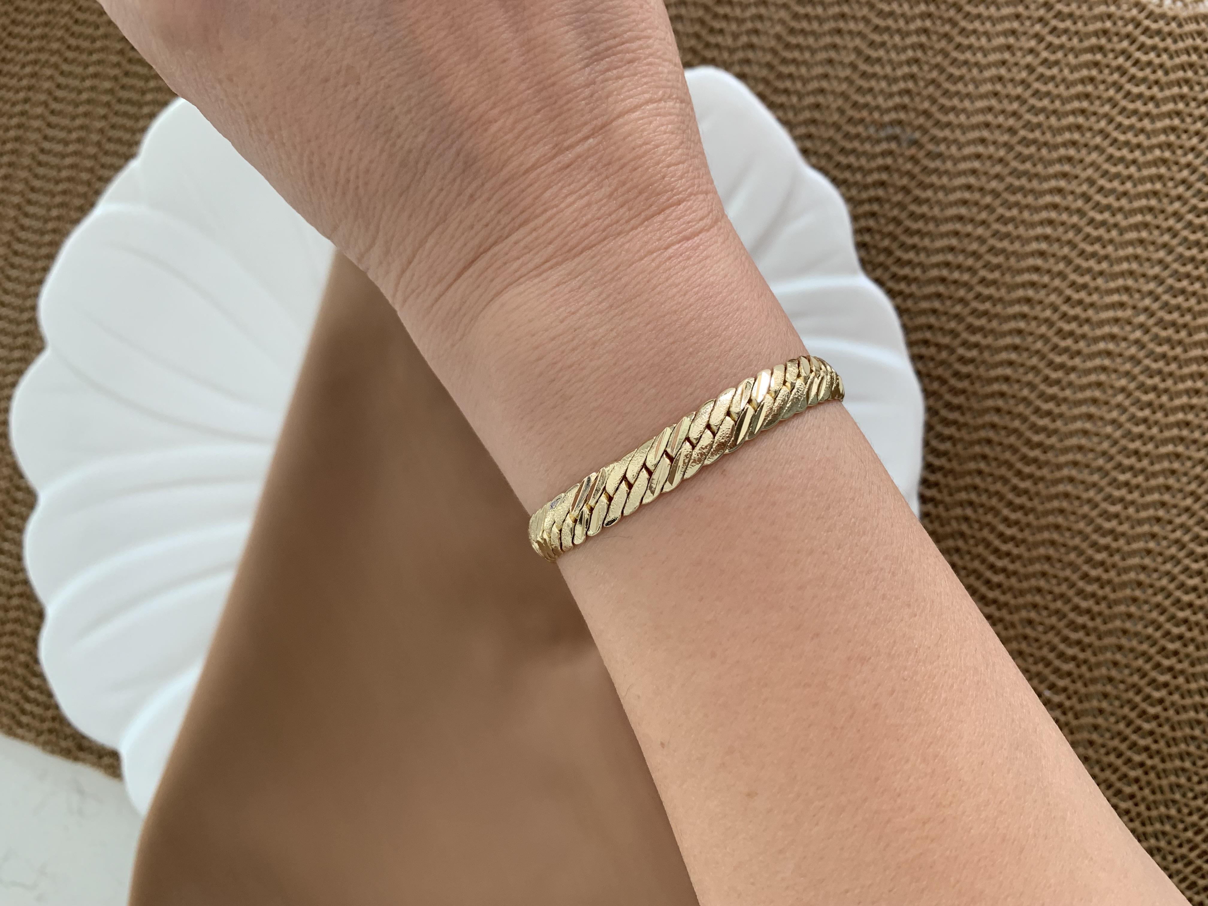 Vip Gold Pırıltılı İnce S Bileklik