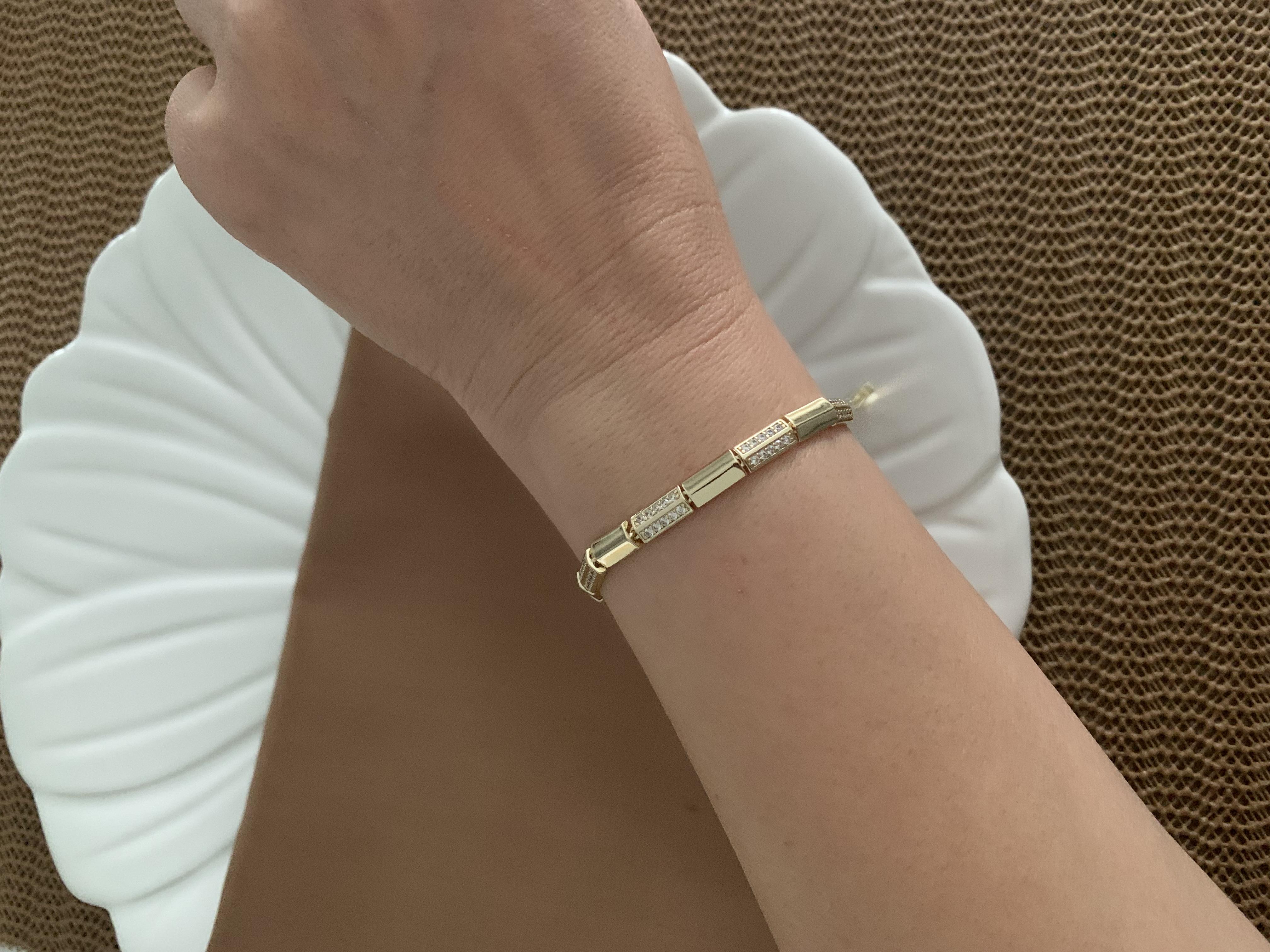 Vip Gold Plaka Zirkon Taş Küp Sıralı Tasarım Bileklik