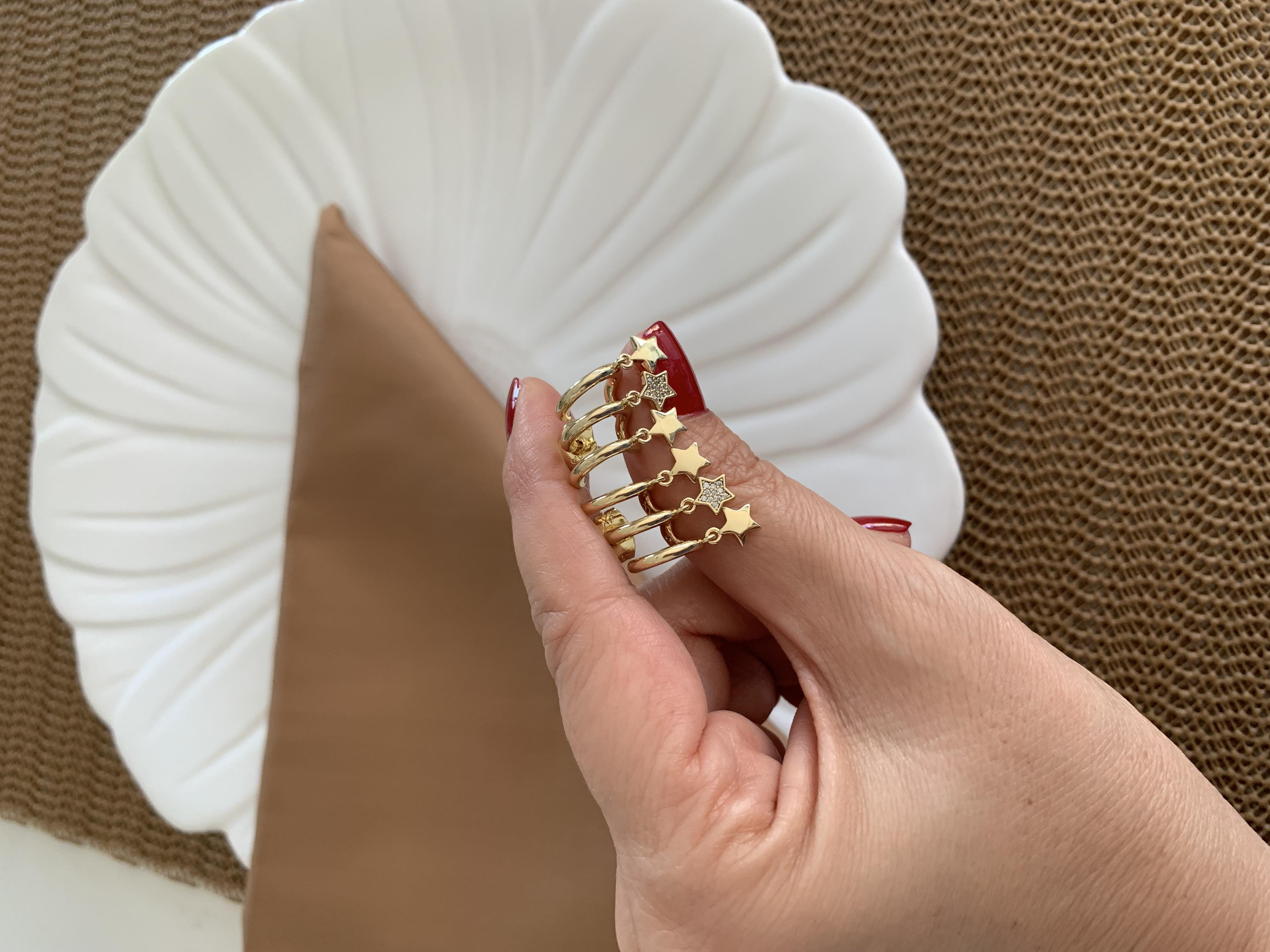 Vip Gold Plaka Zirkon Taşlı Yıldız Sallantılı Tasarım Küpe