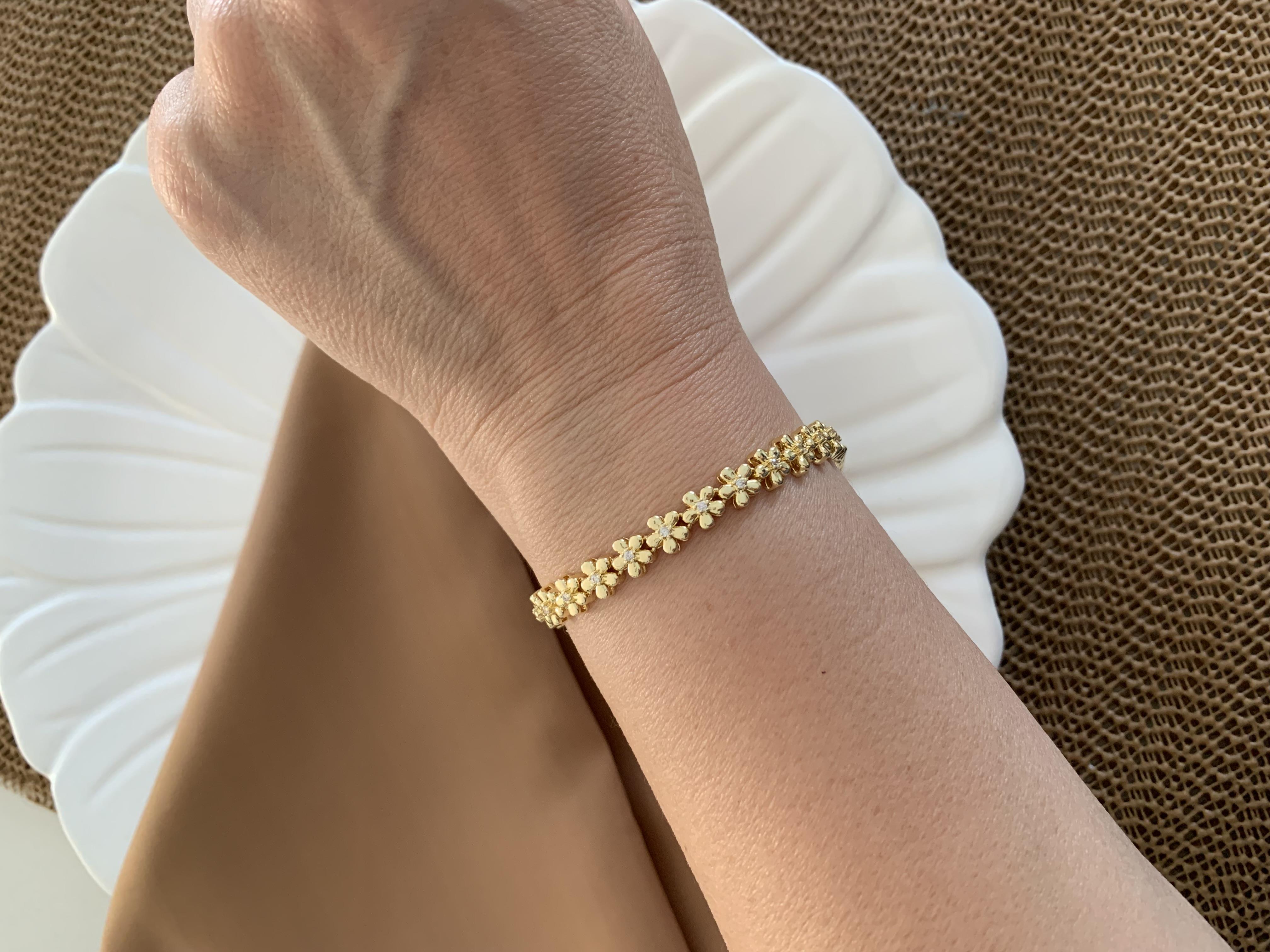 Vip Gold Tek Taş Çiçek Sıralı Bileklik