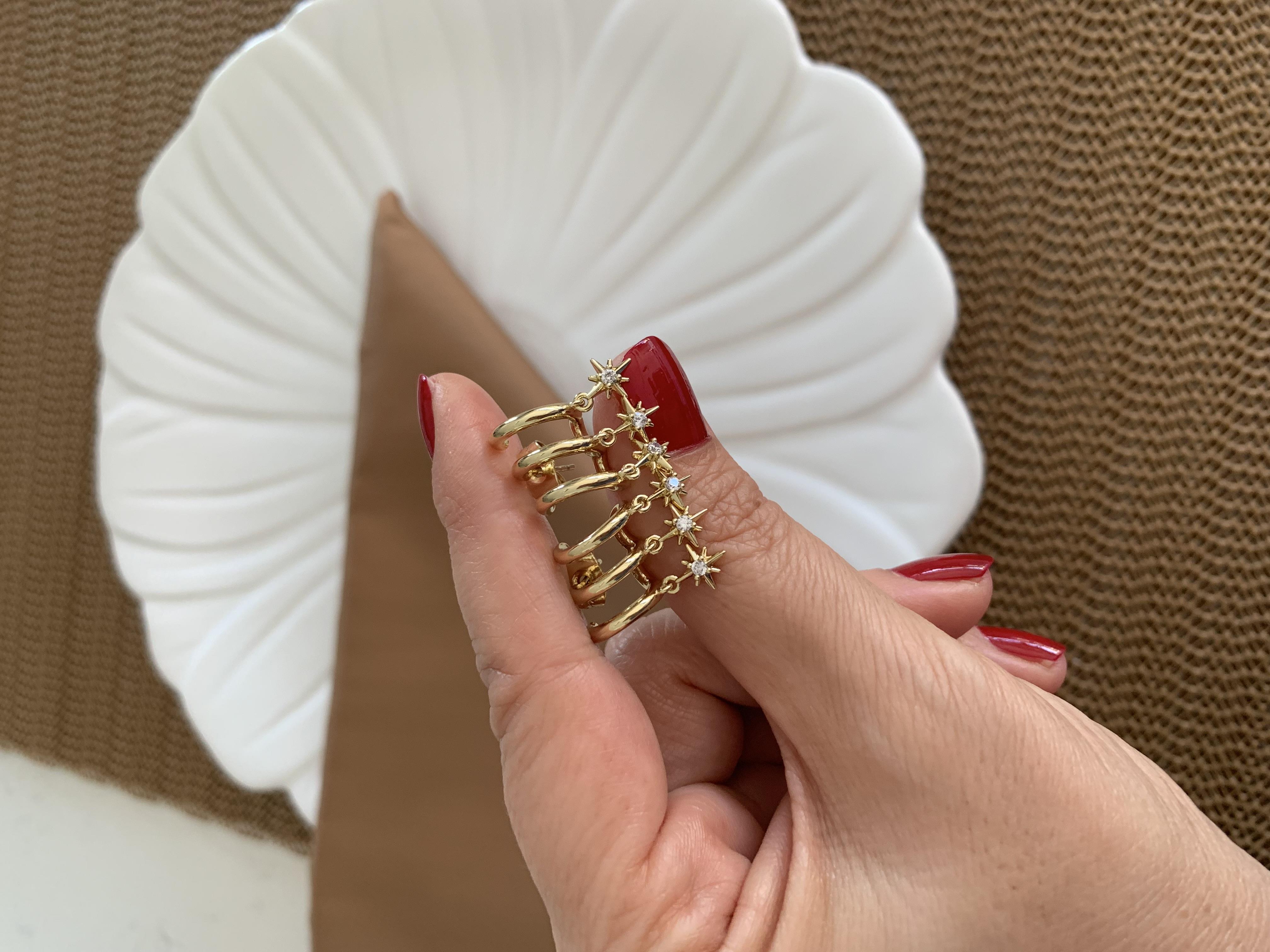 Vip Gold Tek Taşlı Kutup Yıldız Sallantılı Tasarım Küpe