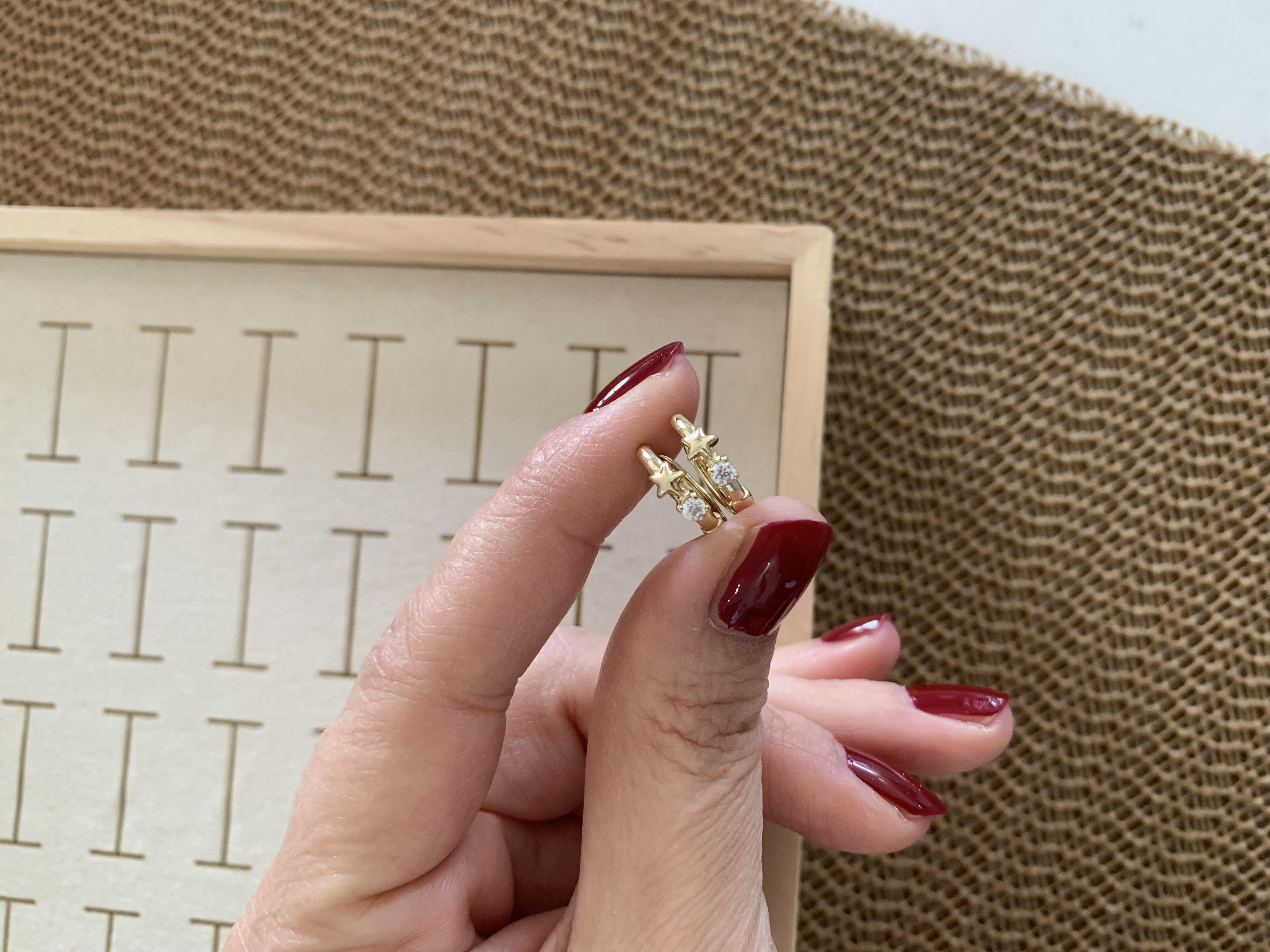 Vip Gold Tek Taşlı Plaka Yıldız Mini Halka Küpe