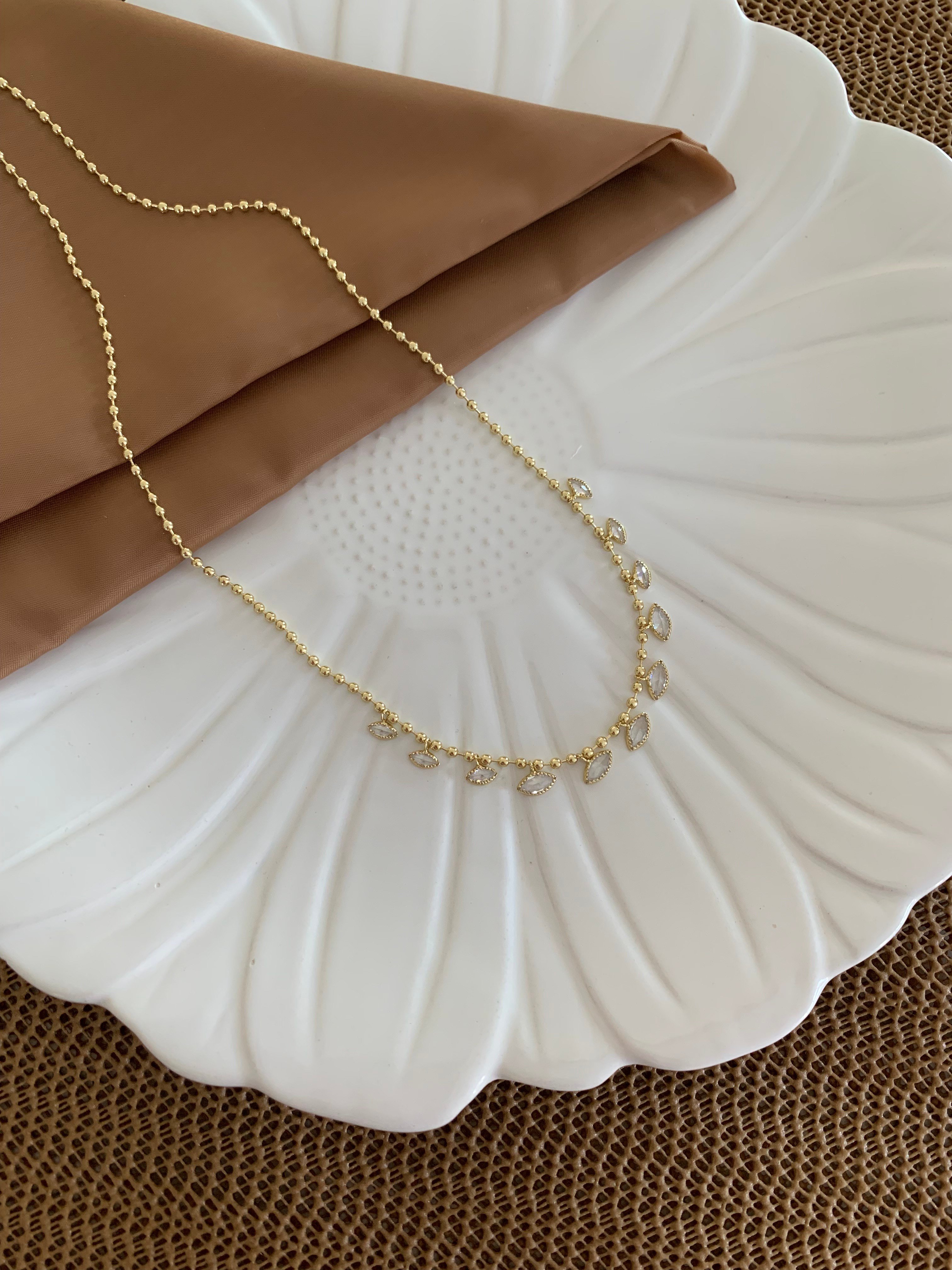 Vip Gold Topçuk Zincirli Tek Taş Damla Sıralı Kolye