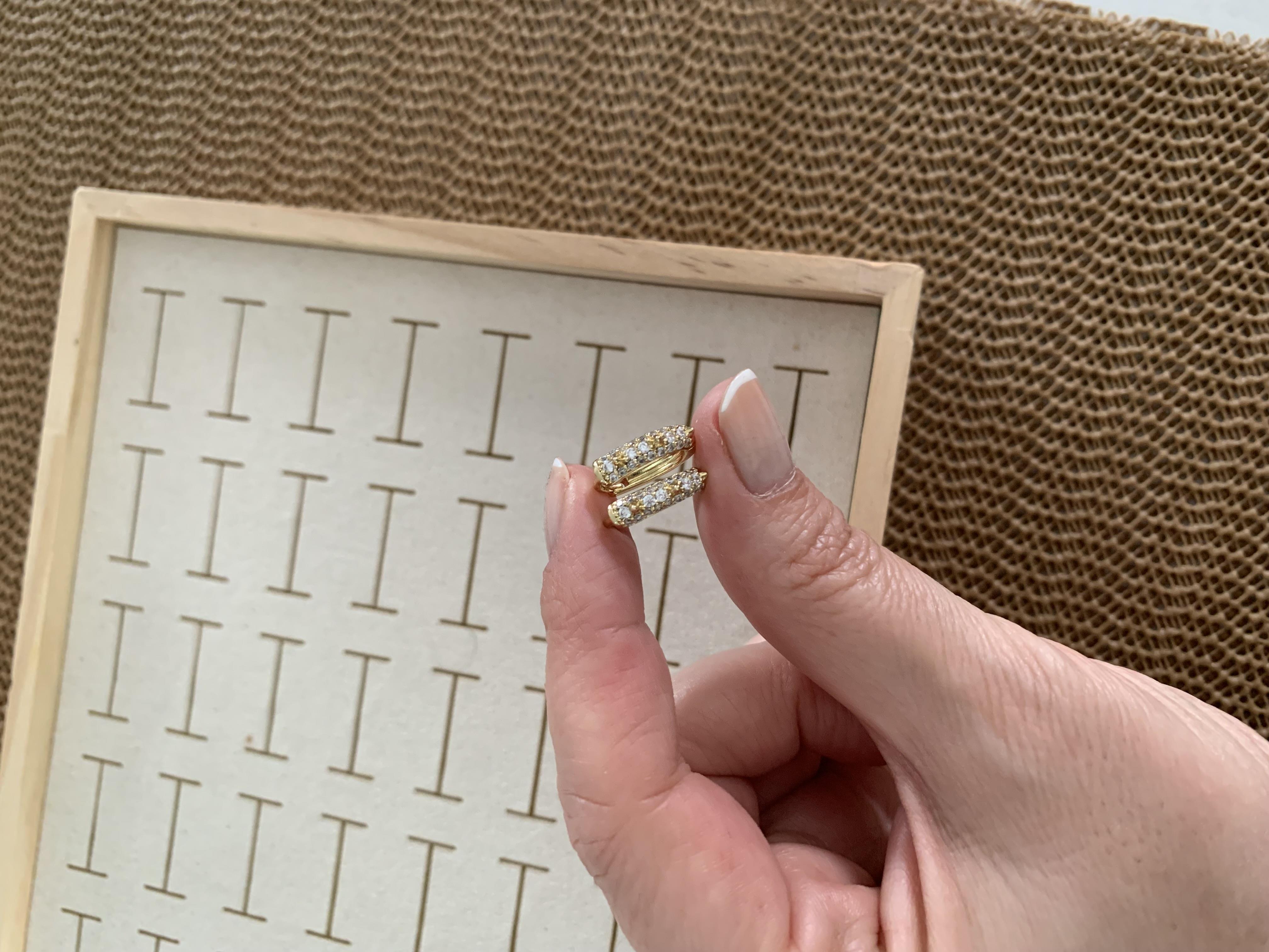 Vip Gold Zirkon Taşlı Çivi U Küpe