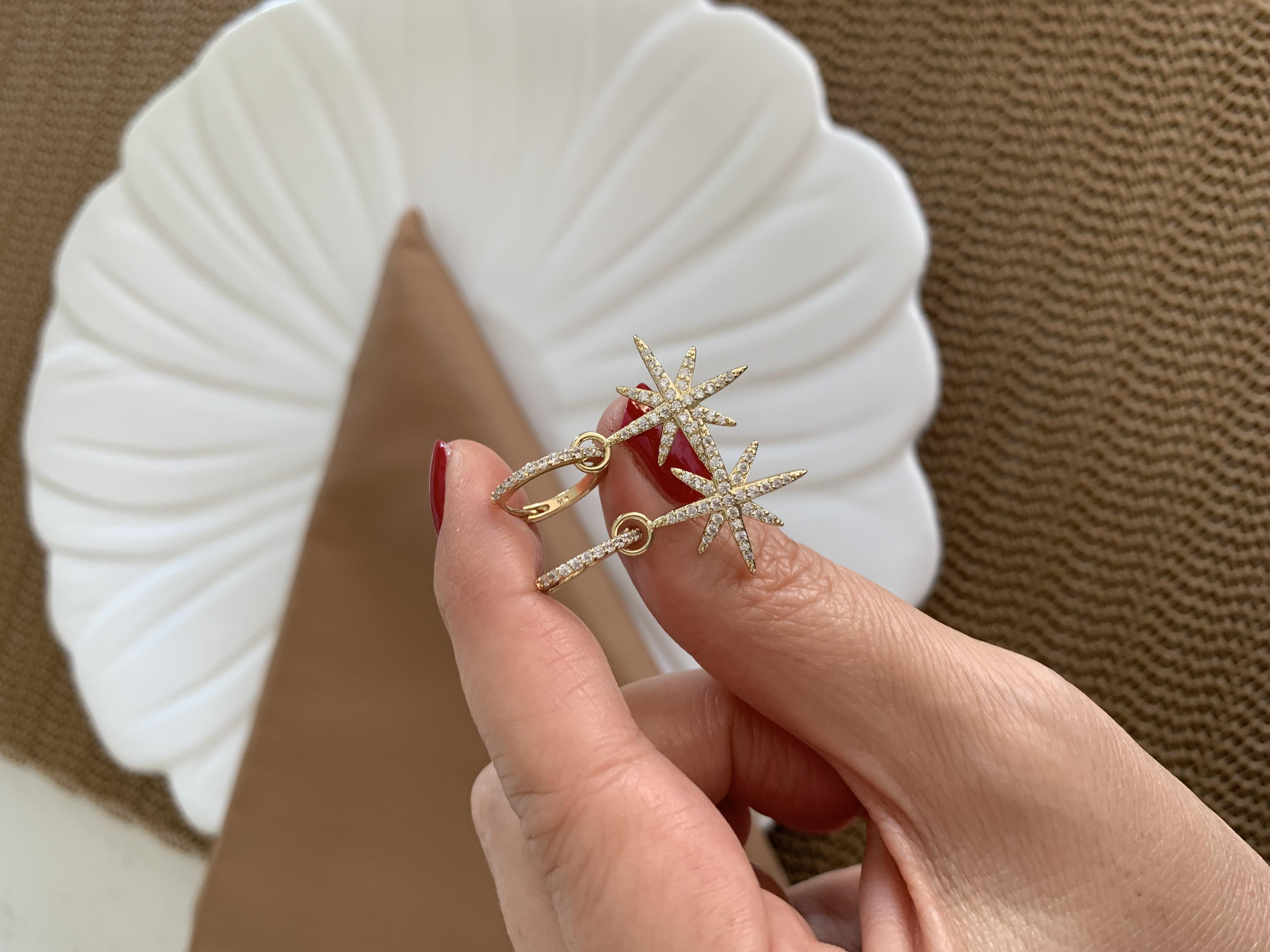 Vip Gold Zirkon Taşlı Kutup Yıldız Halka Küpe
