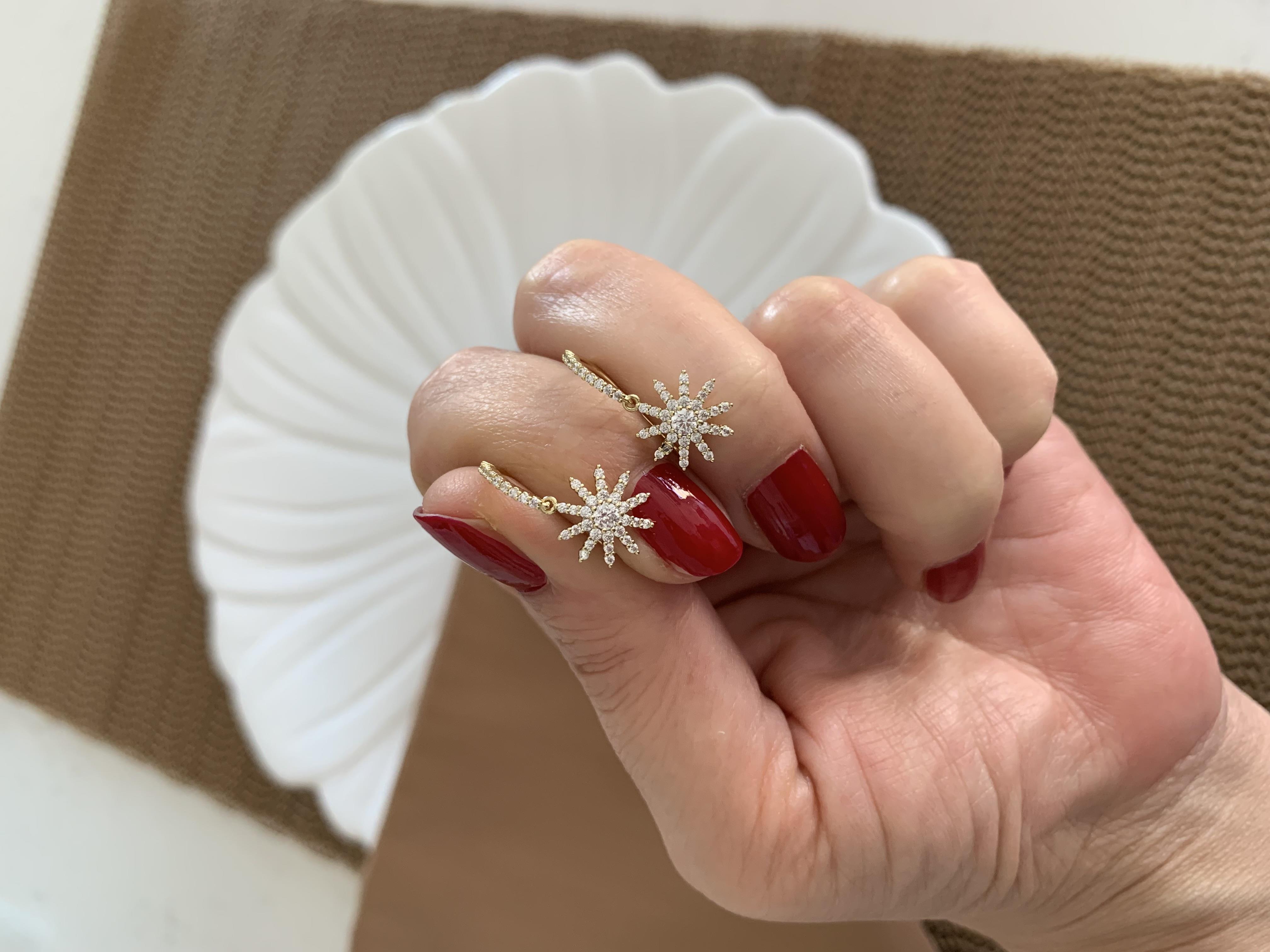 Vip Gold Zirkon Taşlı Mini Güneş Sallantılı Halka Küpe