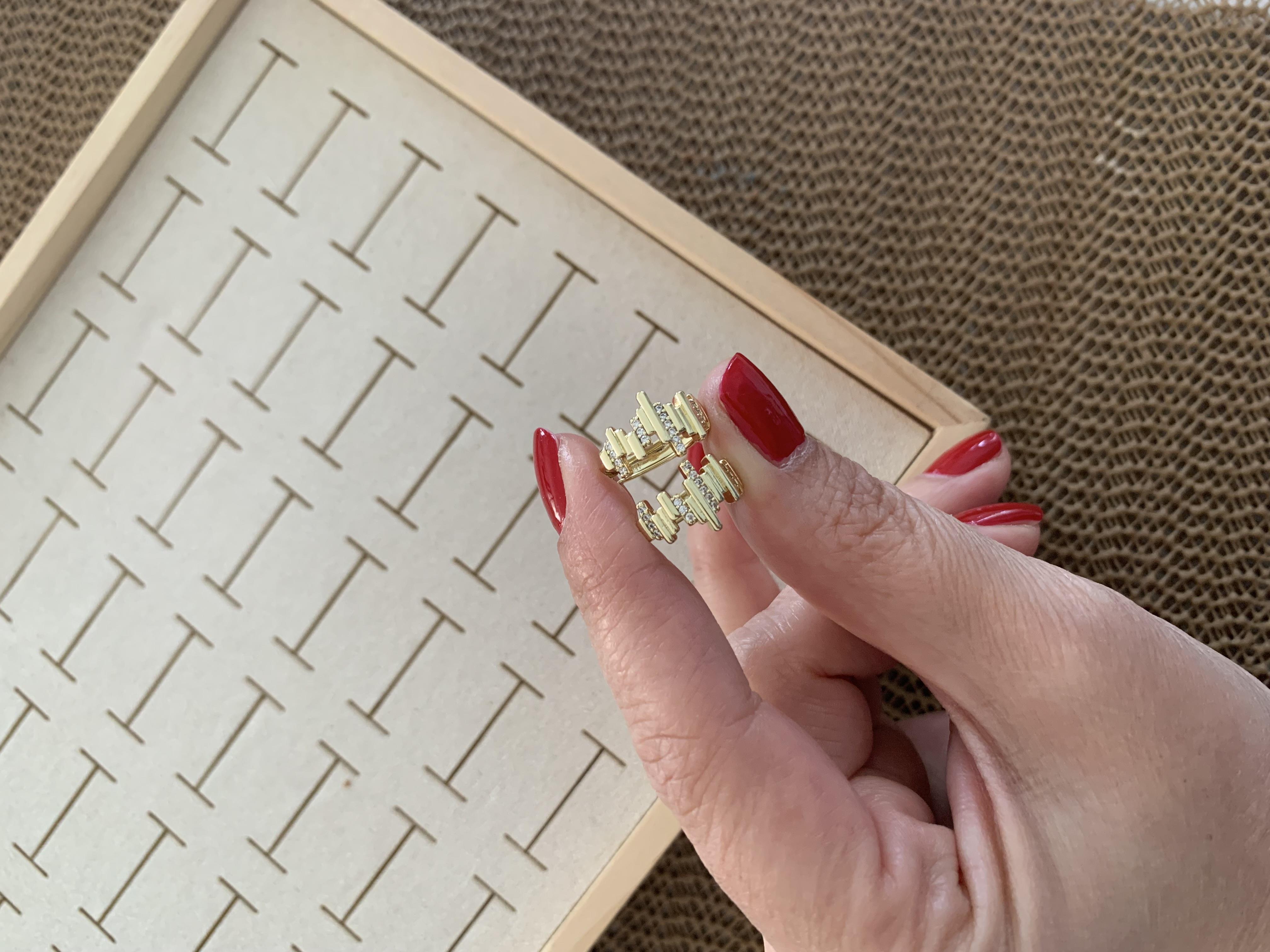 Vip Gold Zirkon Taşlı Ritim Halka Küpe