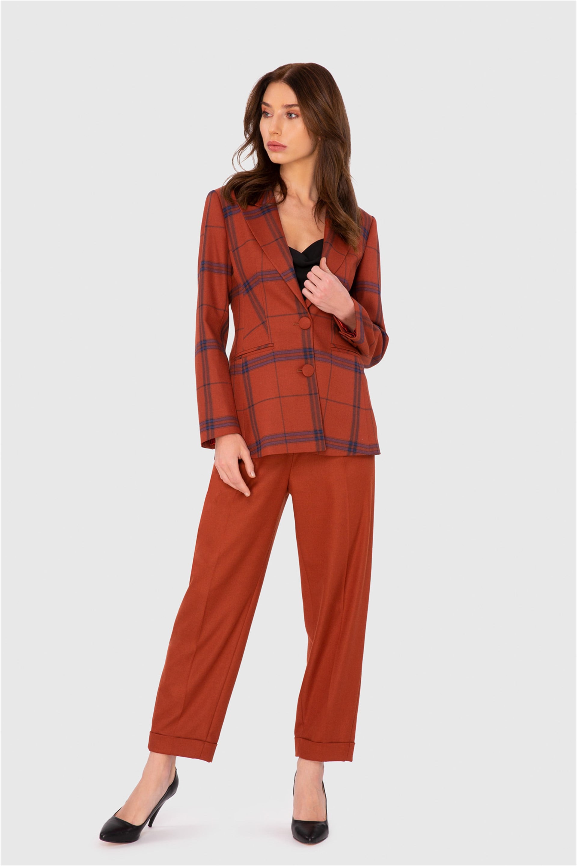 Ekose Fit Ceketli Düz Havuç Pantalonlu Takım Elbise