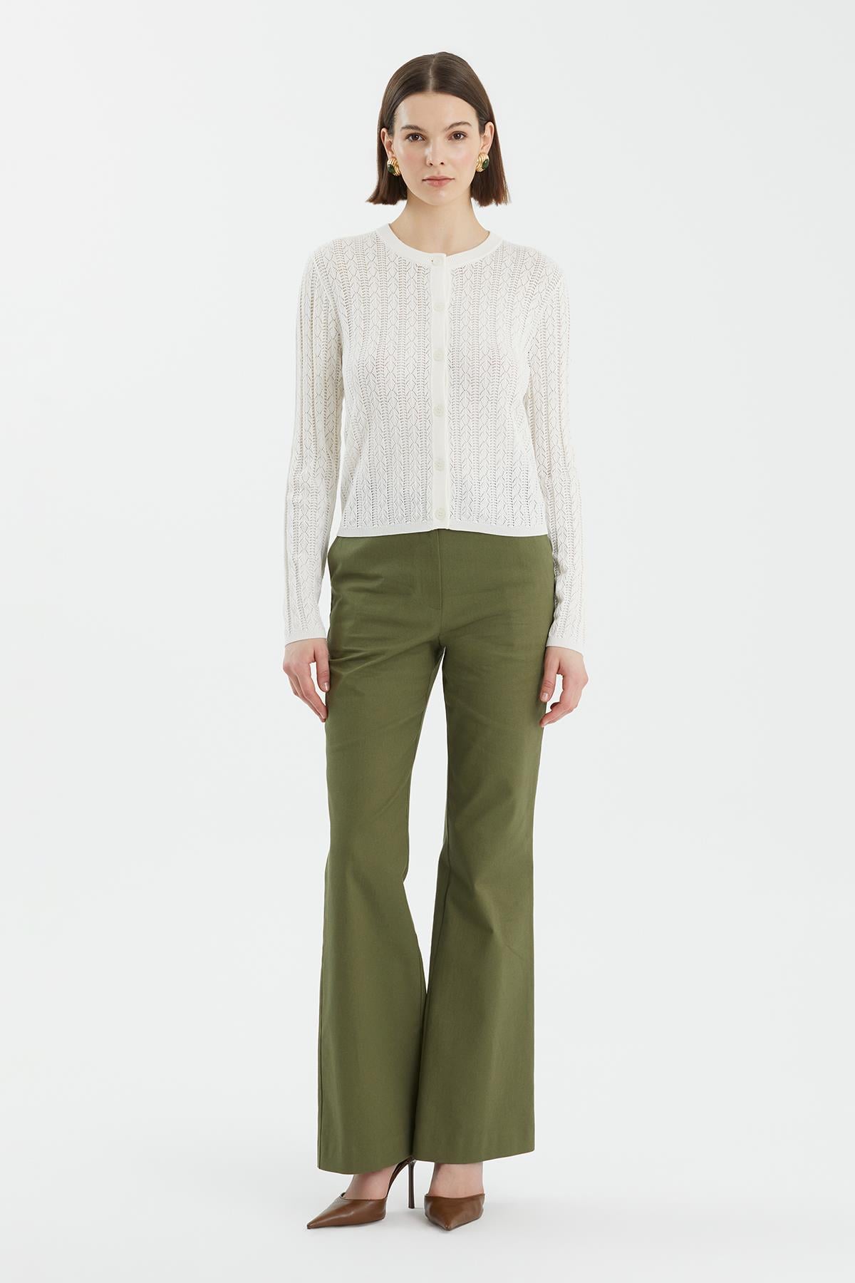 İpek Karışımlı Düğmeli Beyaz Triko