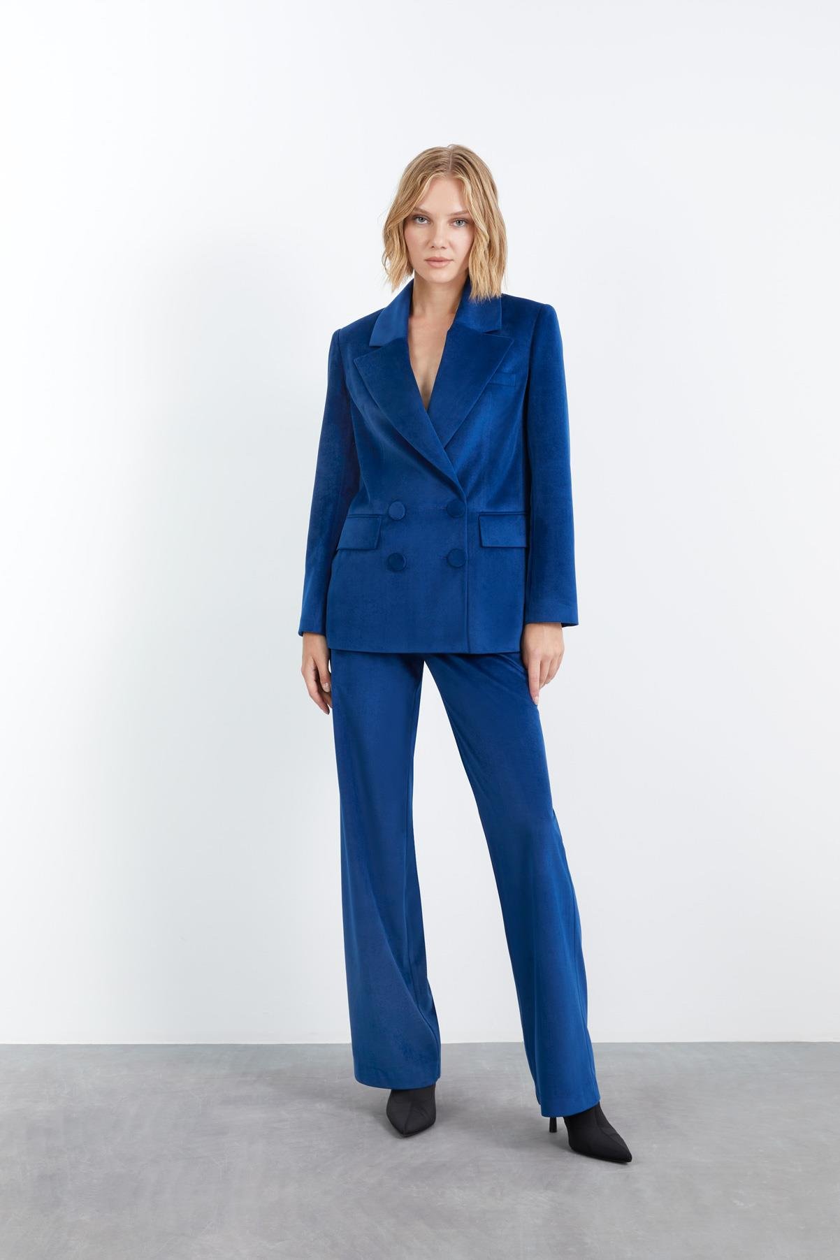 KRUVAZE KAPAMALI BLEAZER  CEKETLİ KADİFE KUMAŞ RAHAT KESİM TAKIM ELBİSE