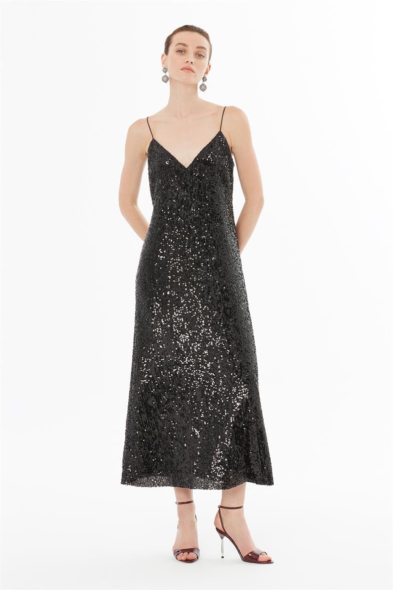 İnce Askılı V Yaka Siyah Saten Elbise