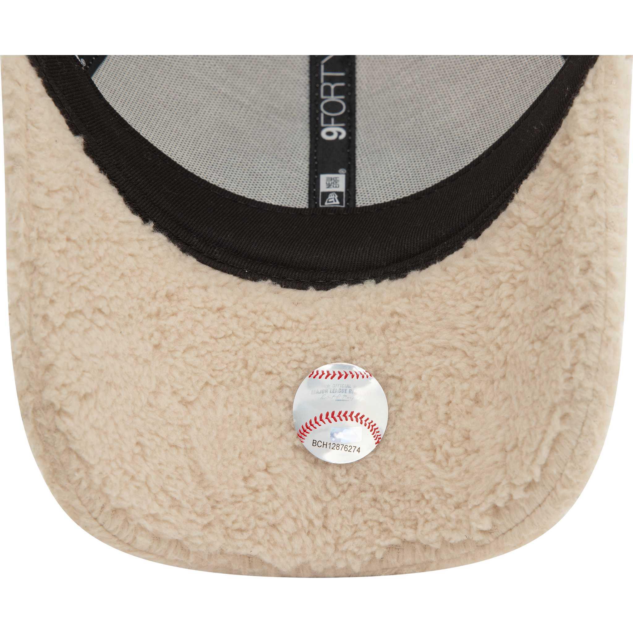 New Era Uniseks Şapka 9Forty Teddy New York Yankees Stone White