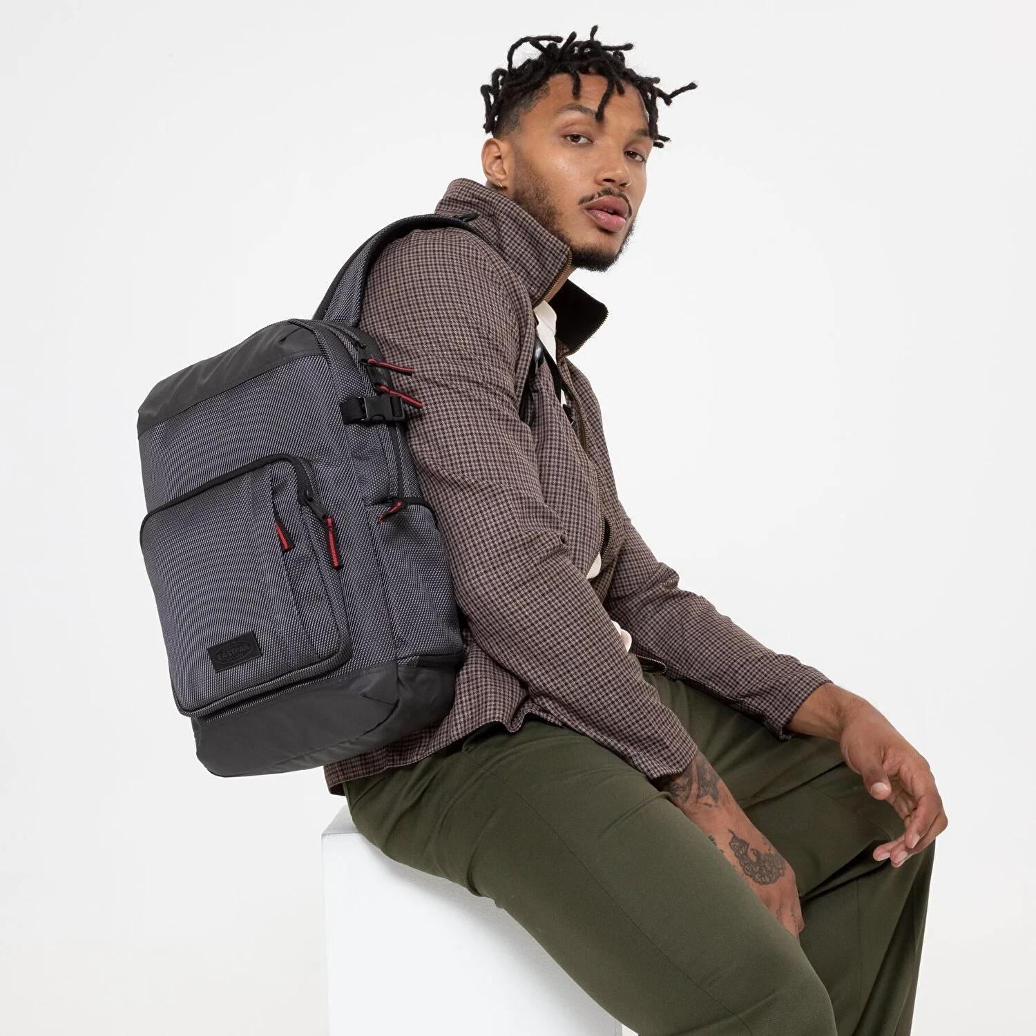 Eastpak Sırt Çantası Tecum S CNNCT Accent Grey