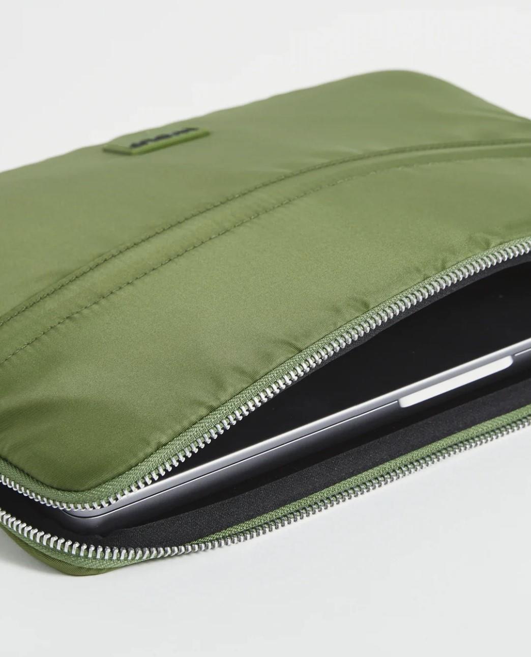 Wouf Laptop Kılıfı Downtown Dublin 13