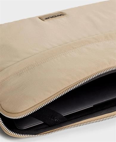 Wouf Laptop Kılıfı Downtown Oatmilk 13