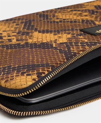 Wouf Laptop Kılıfı Daily Collection Boa 13