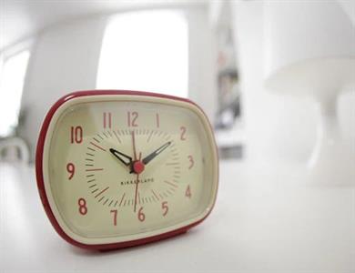 Kikkerland Red Retro Alarm Clock-Retro Çalar Saat Kırmızı