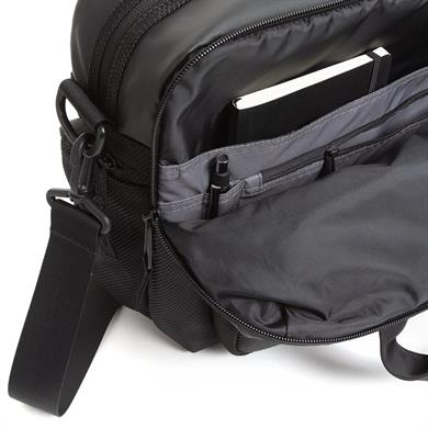 Eastpak Omuz Çantası SHELDAN Cnnct Coat