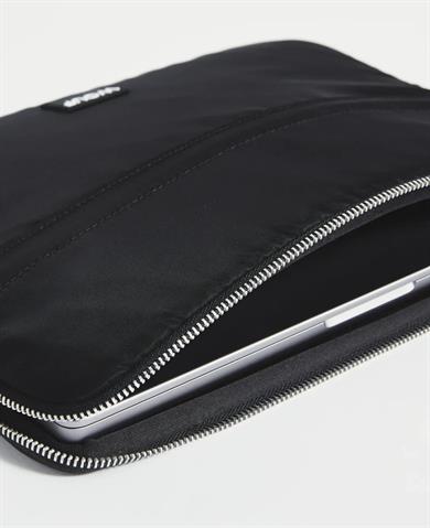 Wouf Laptop Kılıfı Downtown Oslo 13