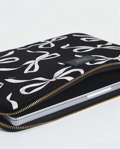 Wouf Laptop Kılıfı Daily Carlota 15