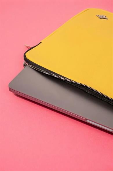 Dellel Laptop Kılıfı Sarı 15