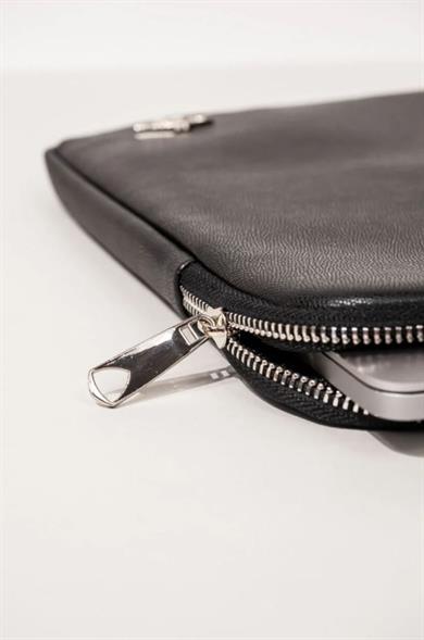 Dellel Laptop Kılıfı Siyah 15