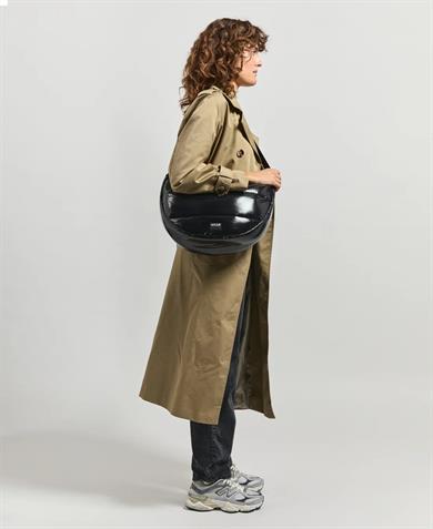 Wouf Omuz Çantası Large Crossbody Bag Quilted Line Black Glossy