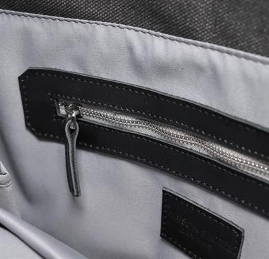 Maison Sacrée Mini Omuz Çantası Miramar Siyah