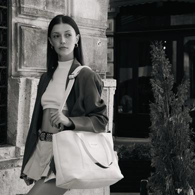 Maison Sacrée Omuz Çantası Miramar Siyah