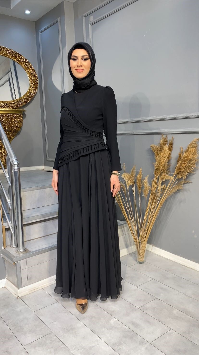 NEVON 860 ÖNÜ DRAPE VE TAŞ İŞLEME DETAYLI  KREP ELBİSE