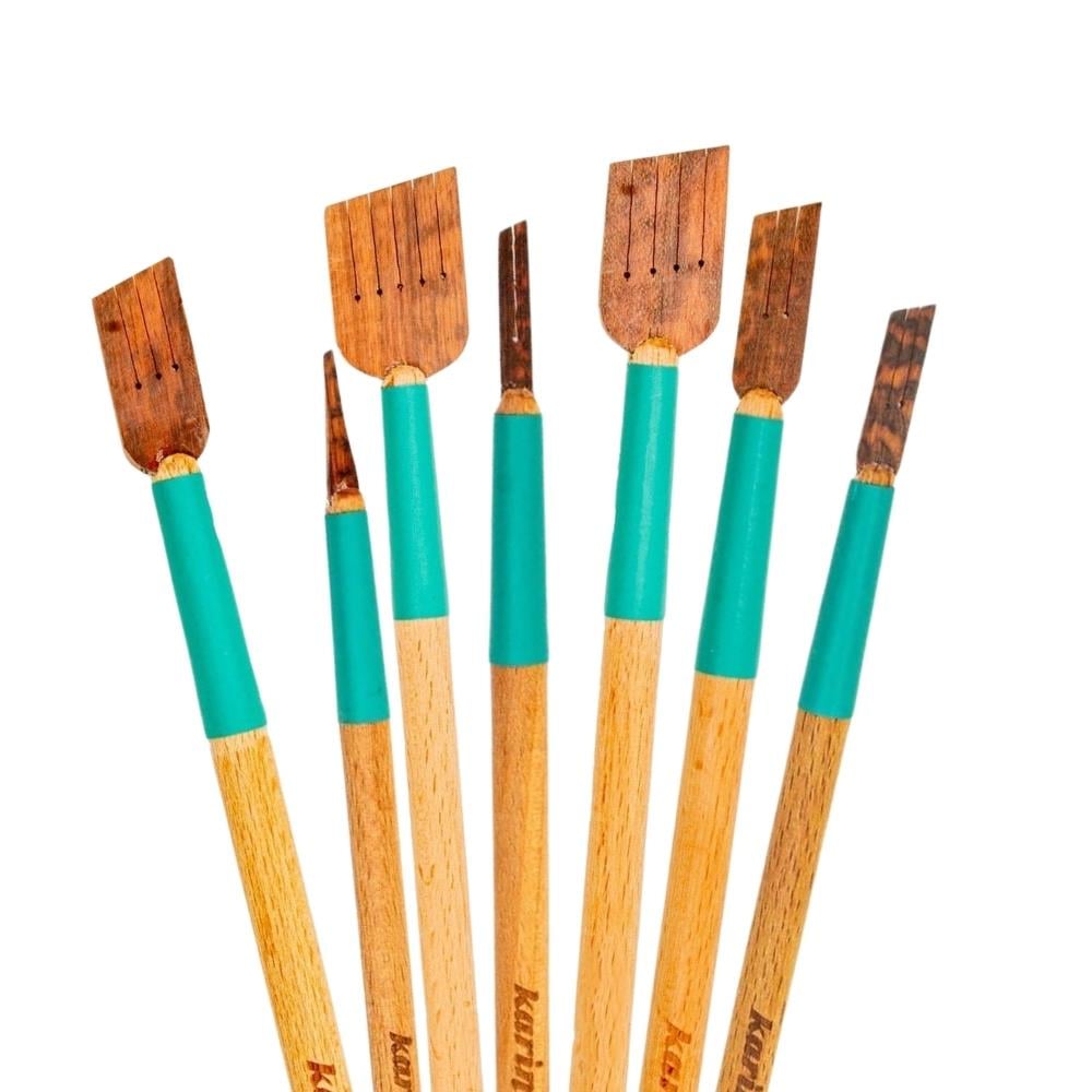 Karin Şaklı Yılan Ağacı Kalemler